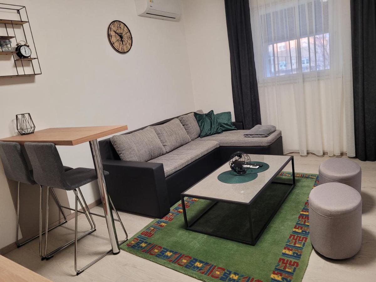Kod Dide - Entry With Pin 0-24H Apartment Slavonski Brod Exterior photo