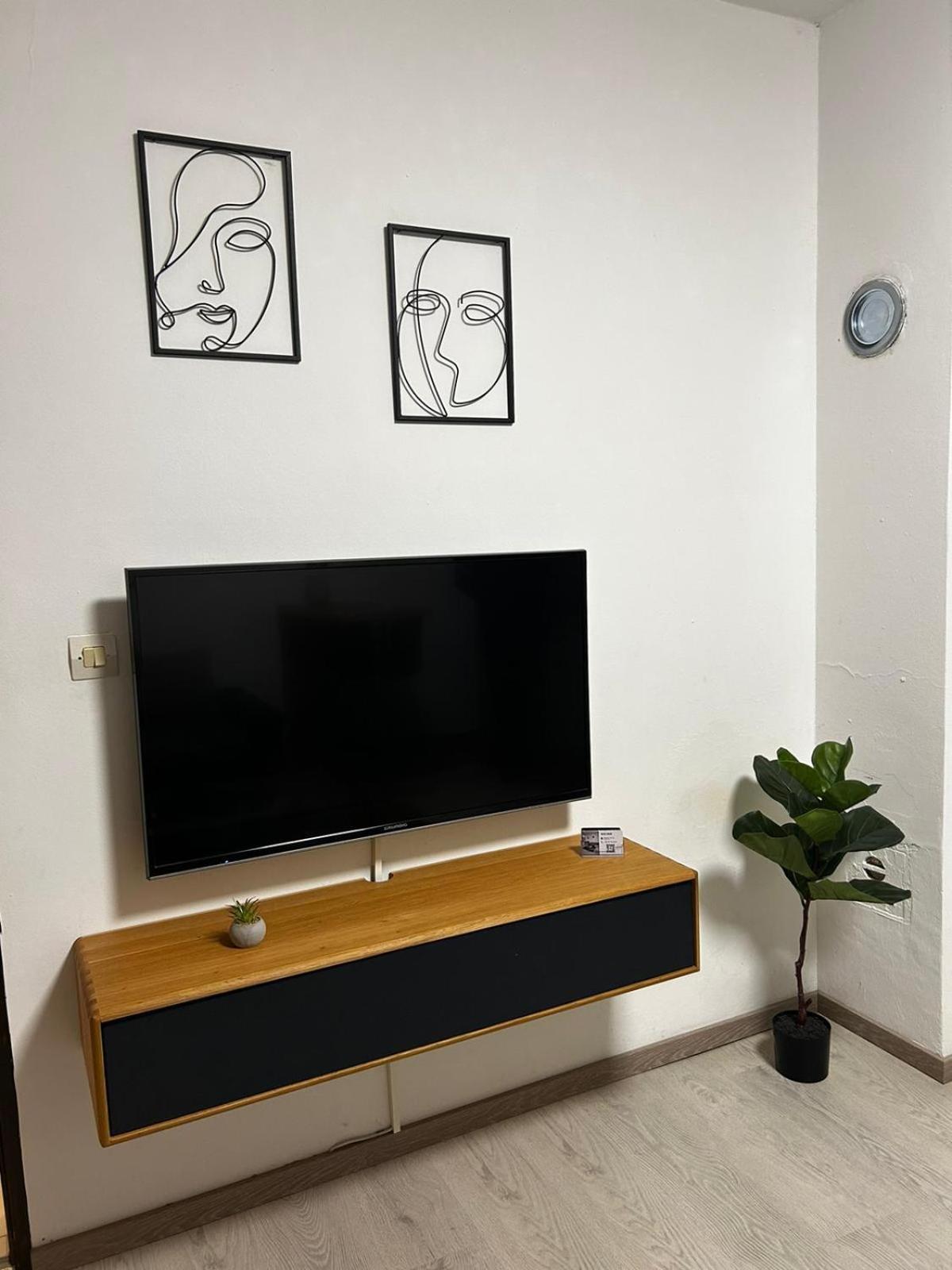 Kod Dide - Entry With Pin 0-24H Apartment Slavonski Brod Exterior photo