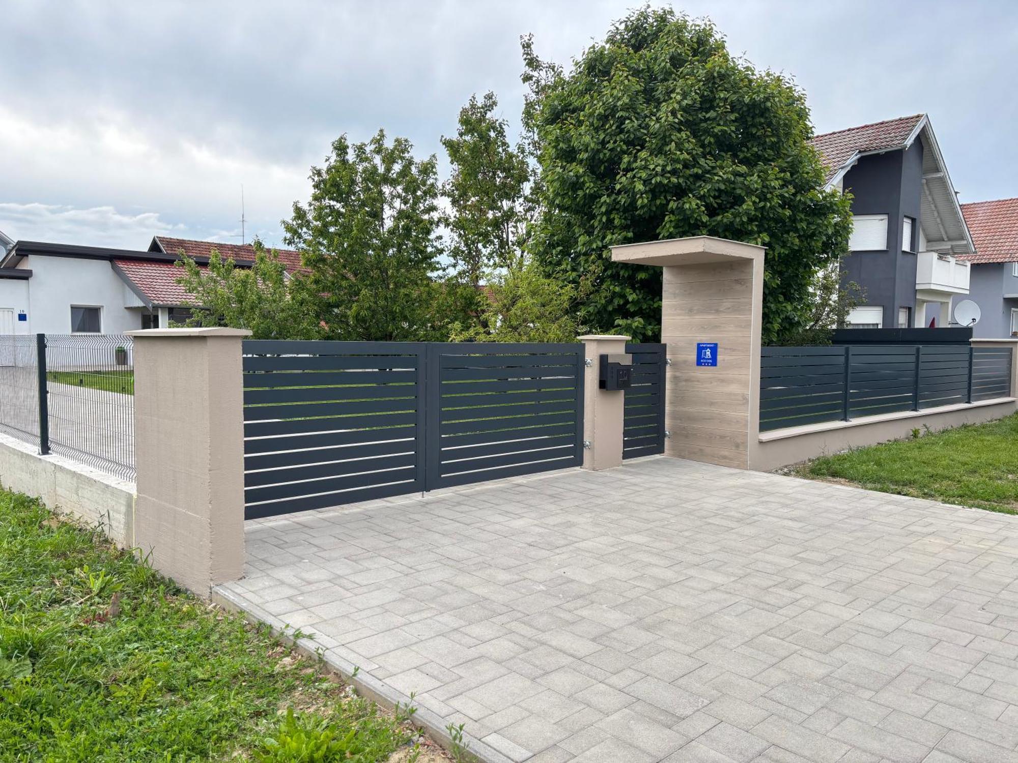 Kod Dide - Entry With Pin 0-24H Apartment Slavonski Brod Exterior photo