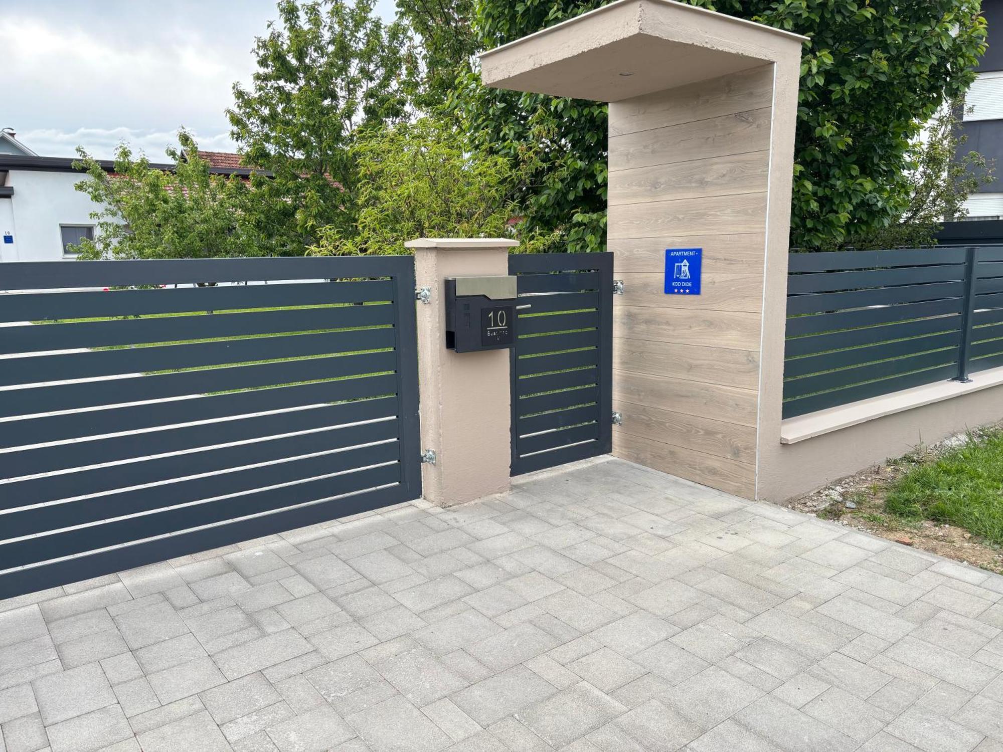 Kod Dide - Entry With Pin 0-24H Apartment Slavonski Brod Exterior photo